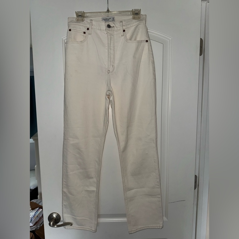 Abercrombie & Fitch Off-White Ankle Straight ultra high rise Jeans